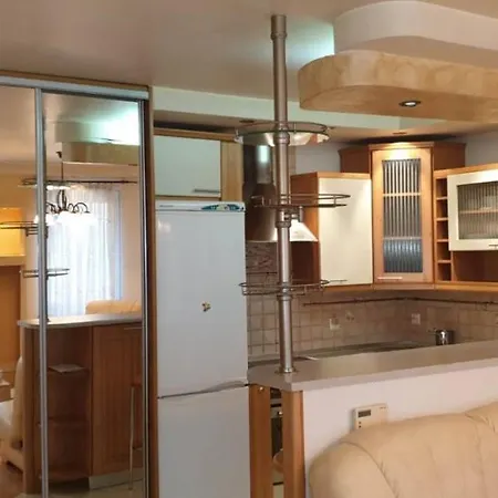 Park Apartment *